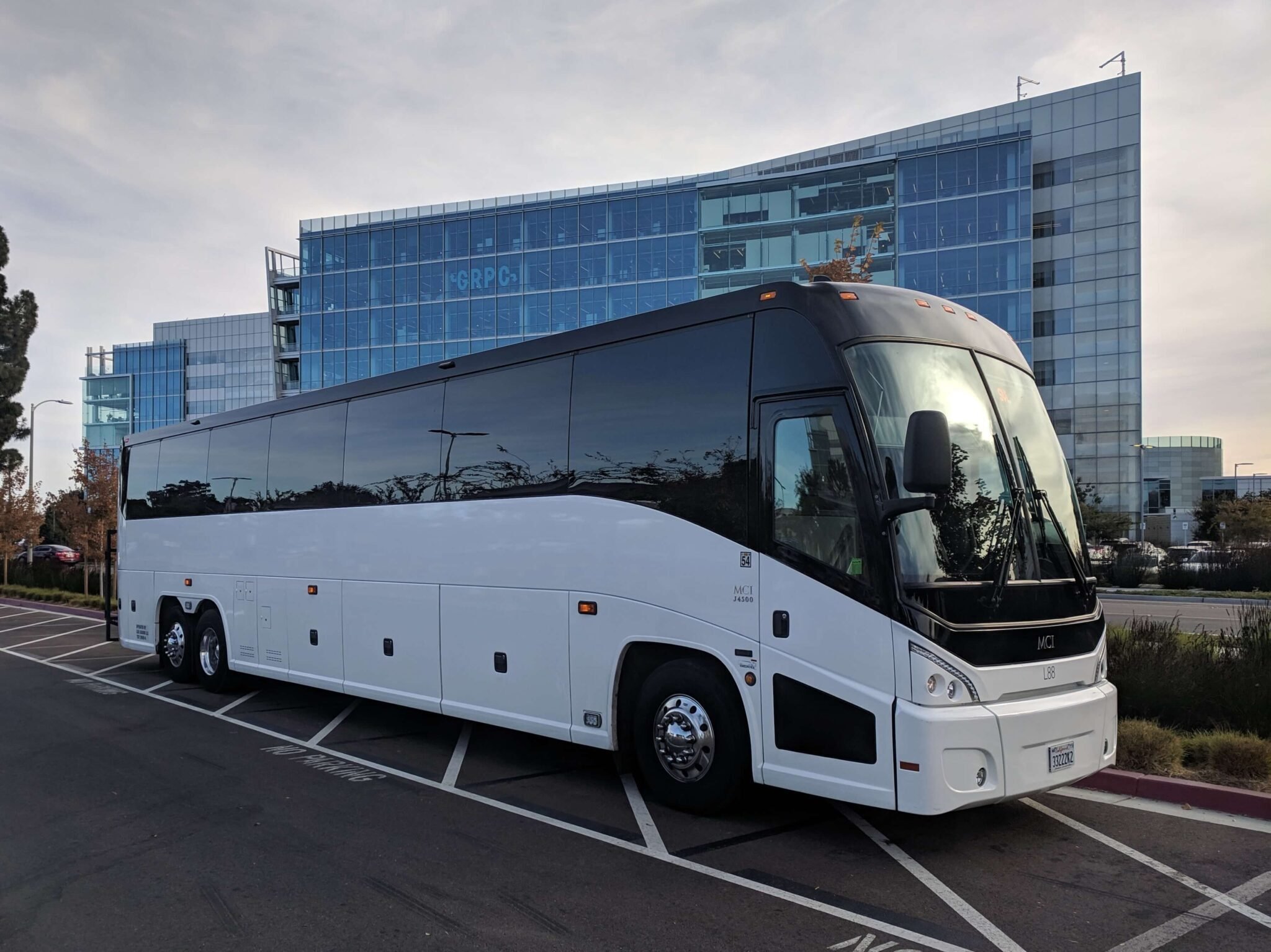 Illinois Charter Bus Services | Group Transportation Service cover