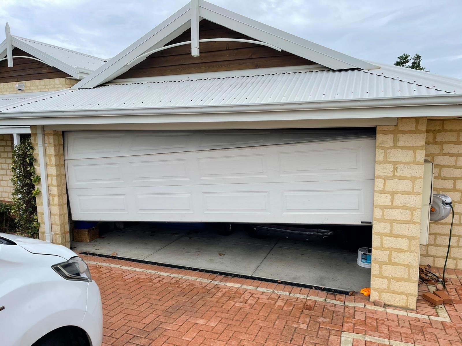 Rapid Fix Garage Doors cover